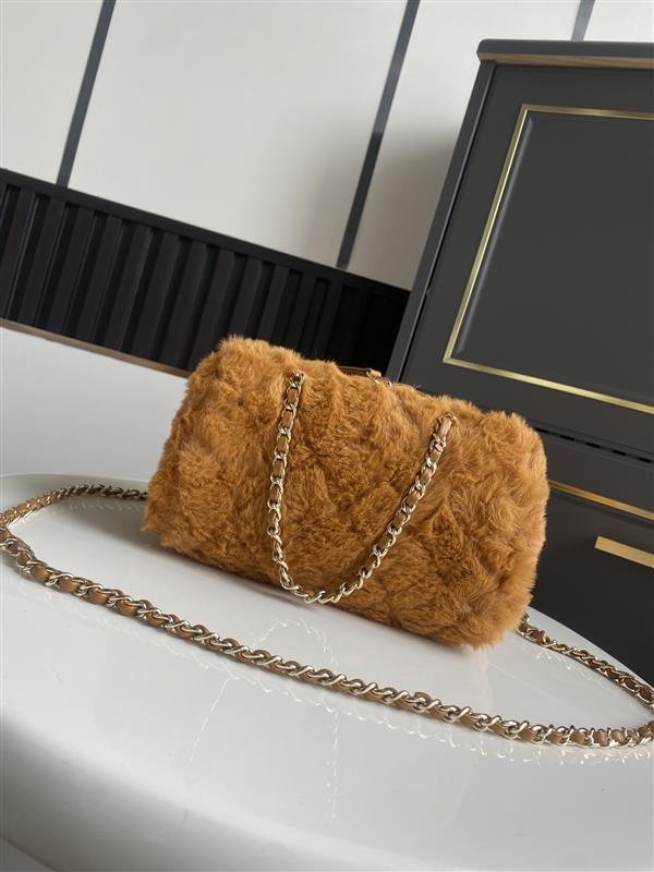 2026131205933556 700